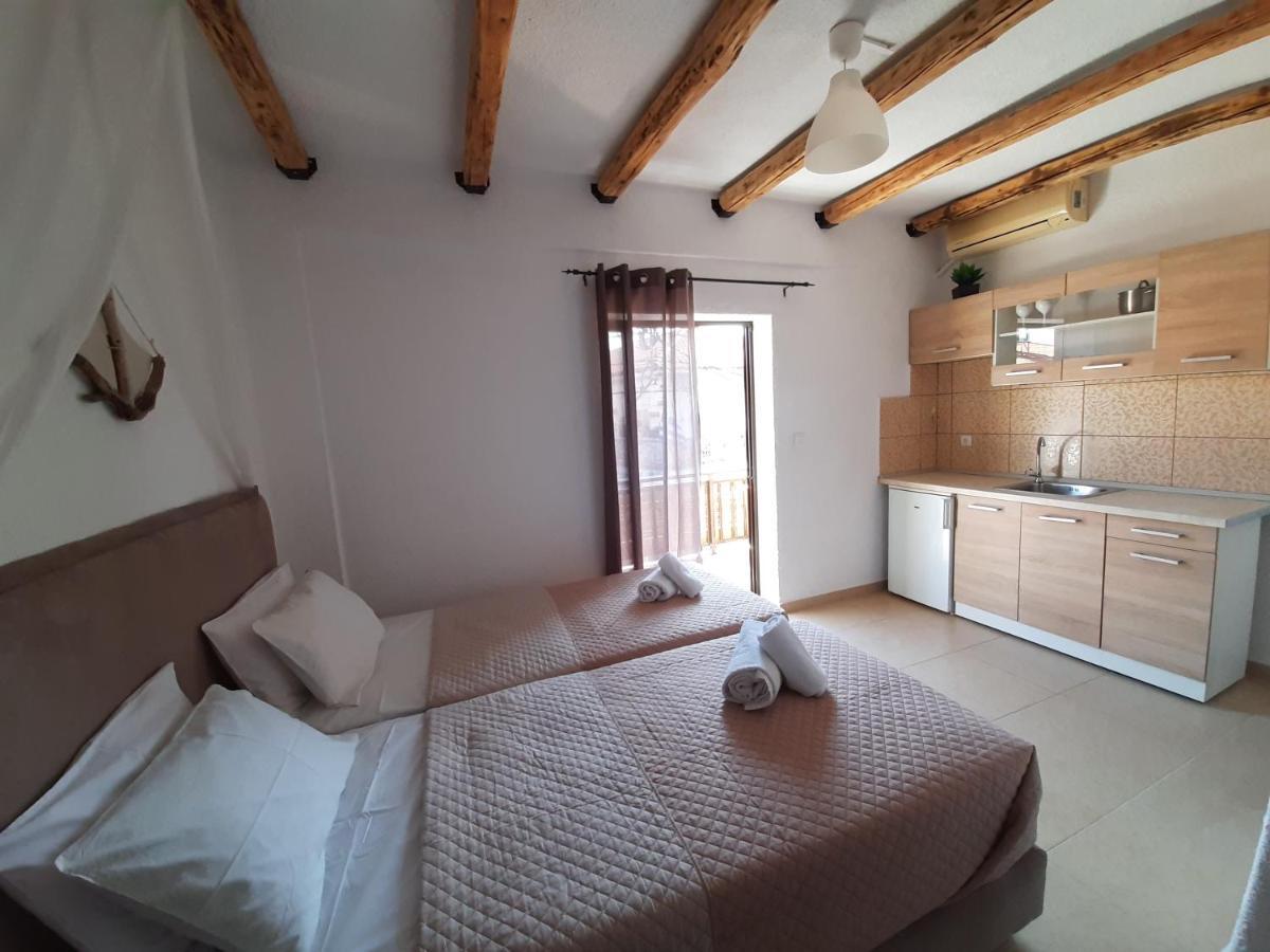 Mariza Apartments -Studios Hanioti Ngoại thất bức ảnh
