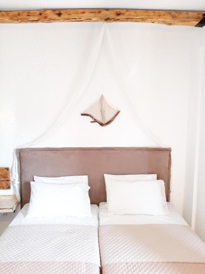 Mariza Apartments -Studios Hanioti Ngoại thất bức ảnh