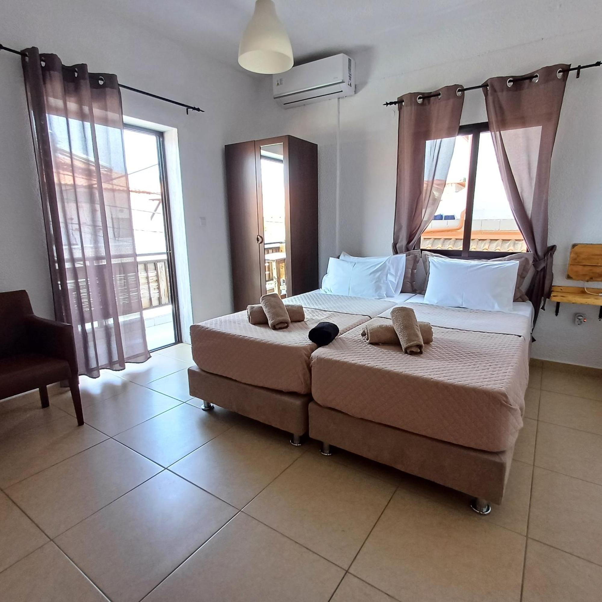 Mariza Apartments -Studios Hanioti Ngoại thất bức ảnh